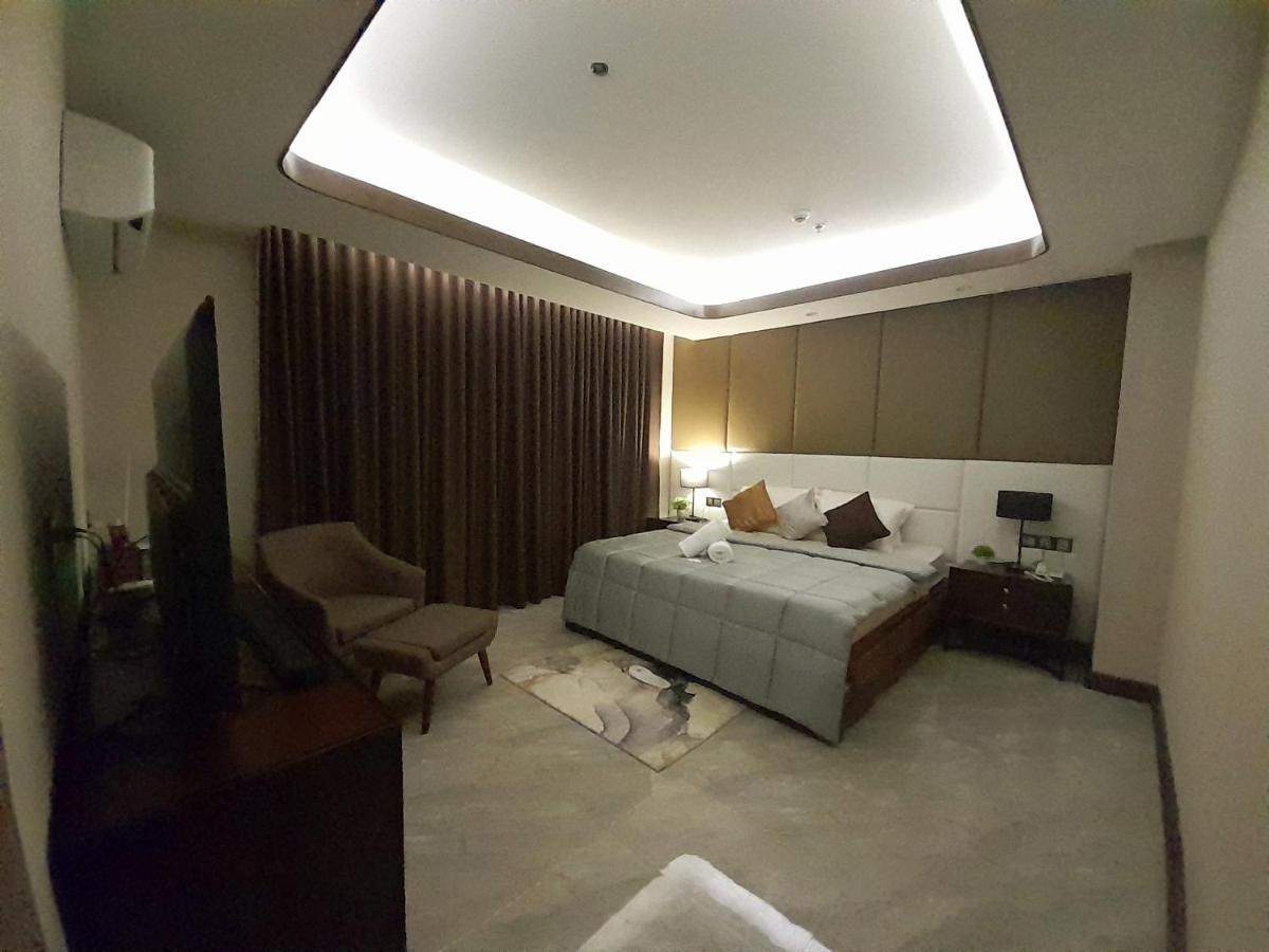 One Euphoria Prime Suite Hotel Angeles Exteriér fotografie